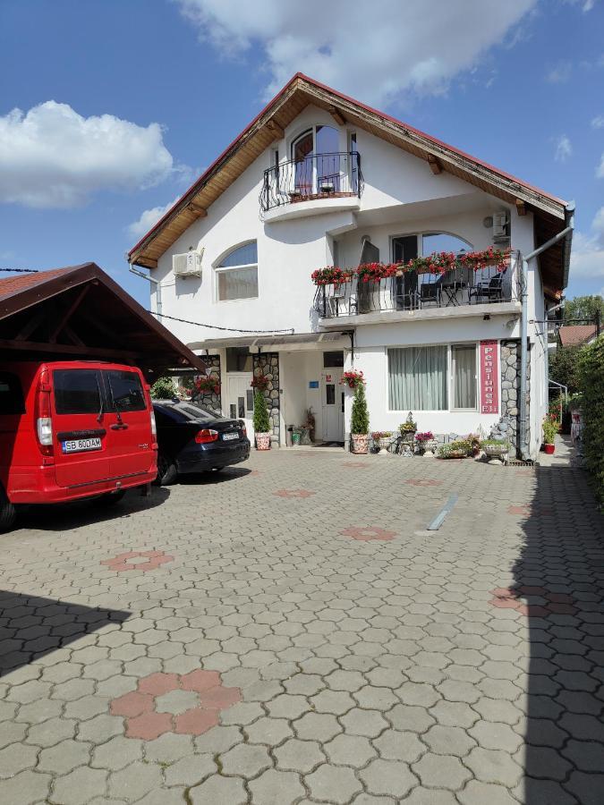Pensiunea Eli Sibiu Exterior foto